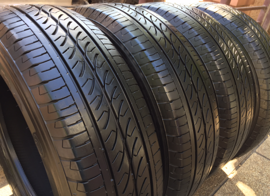 ยางถอดป้ายแดง Firestone 205 70 15 ปี16 ดอกเต็ม ไม่มีปะ ราคาไม่แพง