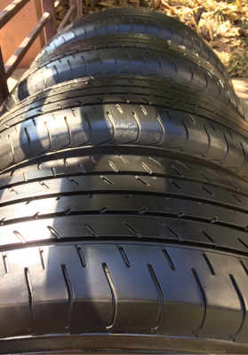 ยาง Yokohama 225 60 17 กลางปี15 ดอกเต็ม ใช้ยาว ราคาไม่แพง