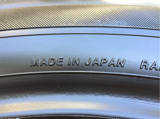 ยาง Yokohama 225 60 17 กลางปี15 ดอกเต็ม ใช้ยาว ราคาไม่แพง