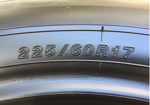 ยาง Yokohama 225 60 17 กลางปี15 ดอกเต็ม ใช้ยาว ราคาไม่แพง