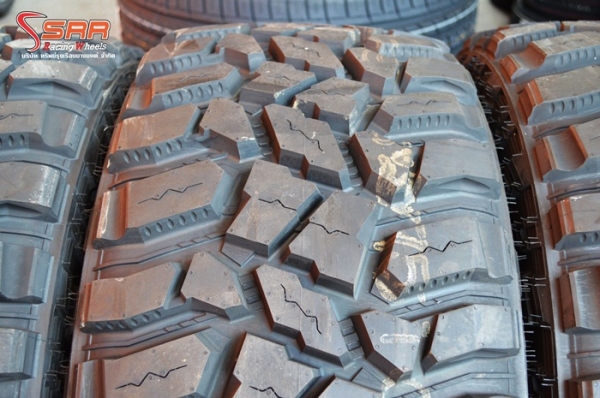 COOPER STT PRO 305/55R20 เส้นล12,800 บาท COOPER STT PRO 305/55R20 เส้นล12,800 บาท