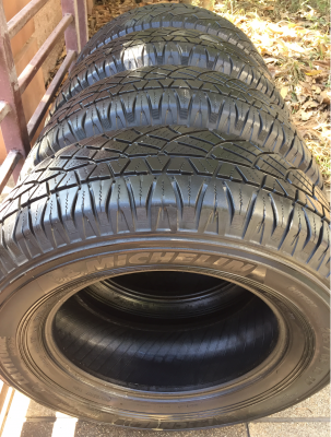 ยาง Michelin 265 65 17 กลางปี12 ดอกเต็ม ใช้ยาว ราคาไม่แพง