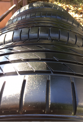 ยาง Dunlop 215 45 18 ปี14 ดอกเต็ม ใช้ยาว ราคาไม่แพง