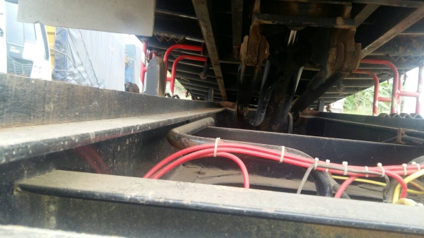 ขายรถพ่วง 22 ล้อ แม่-ลูก กระบะเนียมดั้ม แม่ยาว.6.20/ลูกยาว6.8 0/กว้าง2.50/สูง1.70ม. อู่ .ไทยเทมนเลอร์  ISUZU 360 ปี.57 ราคา  2580000 สนใจรีบจองด่วนครับ