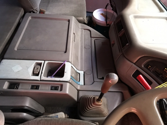 หัวลาก HINO โชเฟีย ปี45 พร้อมหางสามมิตร พื้นเรียบ รถสวยพร้อมใช่งาน