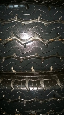 ขายยางถอดป้ายแดงรีโว้ขอบ15 ปี16 ราคาถูก