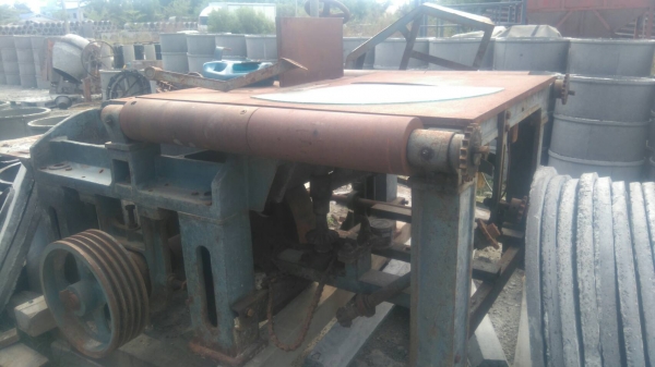 ขายเหมา เครืองทำอิฐบล๊อด  และ เครืองใสไม้ เครืองทำวงกบ ขายเลิกกิจการ คับ