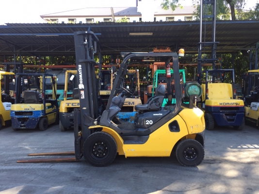 KOMATSU FG20-17 เครื่องเบนซิล+แก๊ส เสาสูง4เมตร เกียร์ออโต้ สนใจติดต่อ083-062-0223(ปอน)