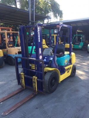 KOMATSU FD20-14 ดีเซล เกียร์ธรรมดา เสาสูง3เมตร สนใจติดต่อ083-062-0223(ปอน)