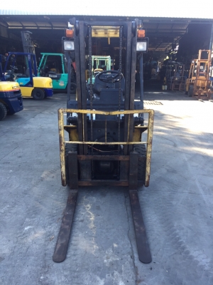 TCM FHD15Z7 เครื่องดีเซล เกียร์ธรรมดา เสาสูง3เมตร สนใจติดต่อ 083-062-0223(ปอน) TCM FHD15Z7 เครื่องดีเซล เกียร์ธรรมดา เสาสูง3เมตร สนใจติดต่อ 083-062-0223(ปอน)