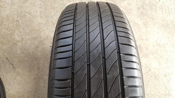 ขายยาง205/65/16 ปี 1815 MICHERLIN 3ST 4 เส้น ขายยาง205/65/16 ปี 1815 MICHERLIN 3ST 4 เส้น