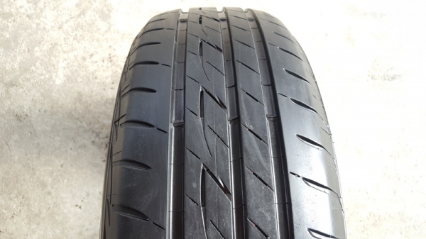 ขายยาง215/60/16 ปี 2315 BRIDGESTONE EP200 4 เส้น