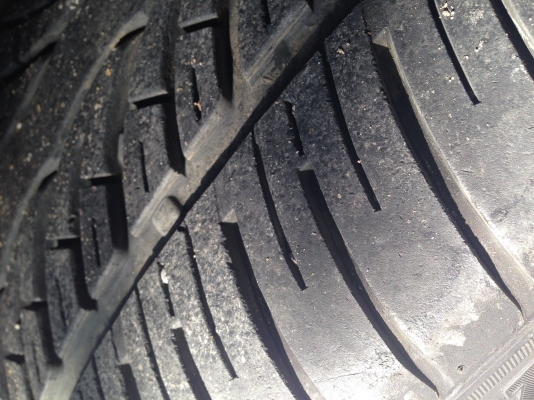 ขายสองพัน สนใจโทร 0818537437. Line id= pontana191ขายยาง winrun. 265/50/20. ยางปี 14. สัปดาห์ 36/14. สภาพดีไม่มีปะ ขายเส้นละพันสี่เส้นสามพันห้า. สนใจโทร 0818537437. Line i