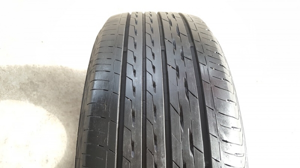 ขายยาง215/60/16 ปี 14 BRIDGESTONE GR100 4 เส้น