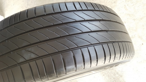 ขายยาง215/60/16 ปี 14 MICHERLIN 3ST 4 เส้น