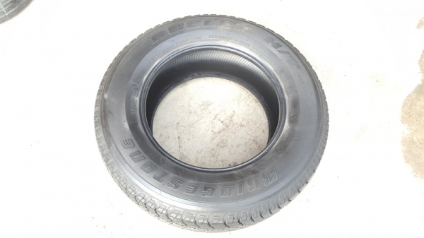 ขายยาง255/65/17 ปี 1915 BRIDGESTONE 840 4 เส้น