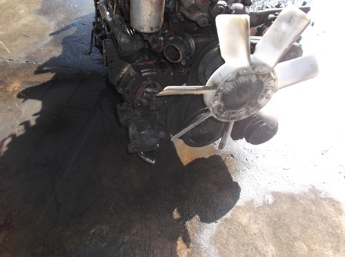 ขายเครื่อง 6BG พร้อมเกียร์ร๊อค  เดินหน้า6เกียร์  เครื่องติดนิ่มแต่หลวม  เครื่องยกลง มีเลข