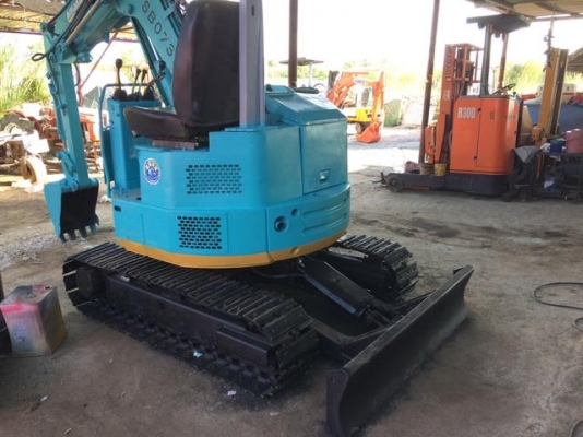 Airman Pc25 เครื่องสี่สูบ มีลายหัวเย็ก