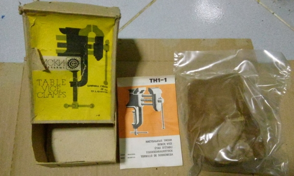 ปากกาตั้งโต๊ะ (เหลือ 1ตัว) ปากกาตั้งโต๊ะ (เหลือ 1ตัว)