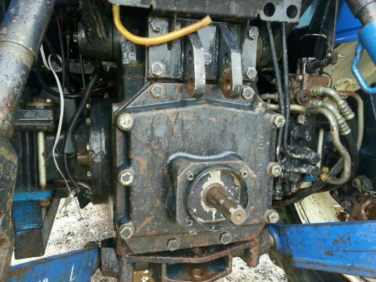 รถไถ NEW HOLLAND  TD - 95D ,  2 เพลา. ปี 54     สนใจติดต่อ  081 - 6079515