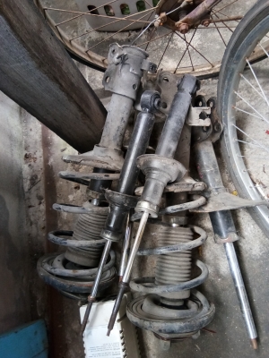 โช๊คA32 หน้าหลังซ้ายขวา