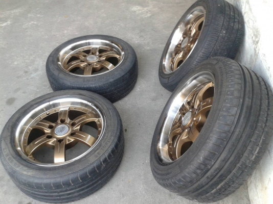 ขอบ17นิ้ว6รู พร้อมยาง ชุดนี้ ราคา 7600 บาท