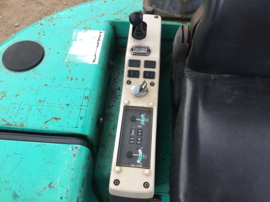 ขายรถขุด IHI 30JX หัวกระแทก+บุ้งกี๊ เครื่องอีซูซุ 3 สูบ ปั้มนิ้ว,คอนโทนน้ำมัน นำเข้าจากญี่ปุ่น