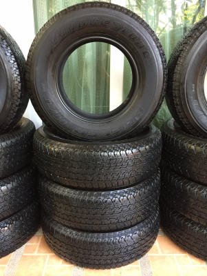 ยาง Bridgestone 245 70 16 ปี16 ดอกเต็ม เนื้อนิ่มๆ ไม่มีปะ ราคาไม่แพง มีมา5ชุดครับ ยาง Bridgestone 245 70 16 ปี16 ดอกเต็ม เนื้อนิ่มๆ ไม่มีปะ ราคาไม่แพง มีมา5ชุดครับ