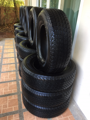 ยาง Bridgestone 245 70 16 ปี16 ดอกเต็ม เนื้อนิ่มๆ ไม่มีปะ ราคาไม่แพง มีมา5ชุดครับ ยาง Bridgestone 245 70 16 ปี16 ดอกเต็ม เนื้อนิ่มๆ ไม่มีปะ ราคาไม่แพง มีมา5ชุดครับ