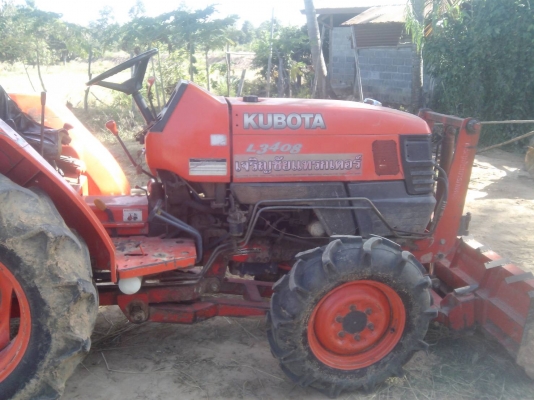 รถไถ 34 แรง เอกสารครบ   อุปกร  2  ชิ้น   ผานหน้ +ผานหลัง   พร้อมใช้ราคาเบา ฯฯฯ  160000  บาท   วันทูคอล 0986683479 dtac 0991751349 สิทธิ์ คับ