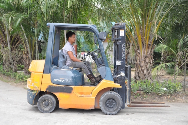 ขายFORKLIFT TOTOTA รุ่น7FG25(2.5ตัน) สวยเดิมจากญี่ปุ่น ยังไม่เคยใช้ในไทย 185,000เท่านั้น!!