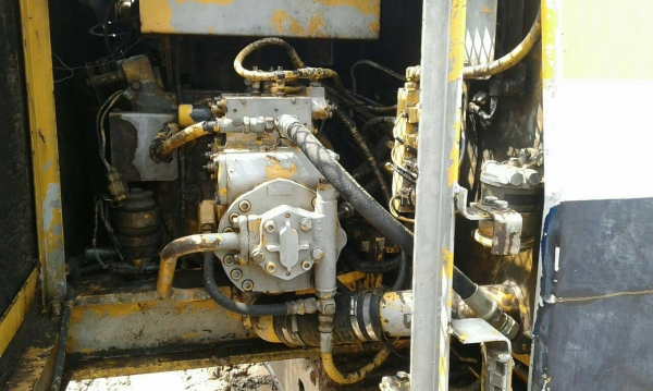 ขายรถแบคโฮ KOMATSU PC120-5 ระบบไฟเต็ม คอลโทรลสั้น เอกสารเล่ม แอร์พร้อม ราคา 550000