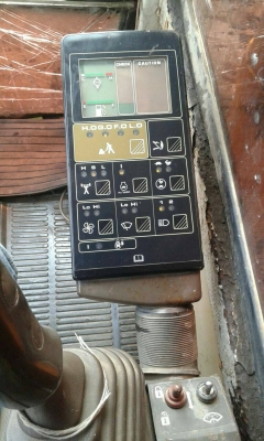ขายรถแบคโฮ KOMATSU PC120-5 ระบบไฟเต็ม คอลโทรลสั้น เอกสารเล่ม แอร์พร้อม ราคา 550000