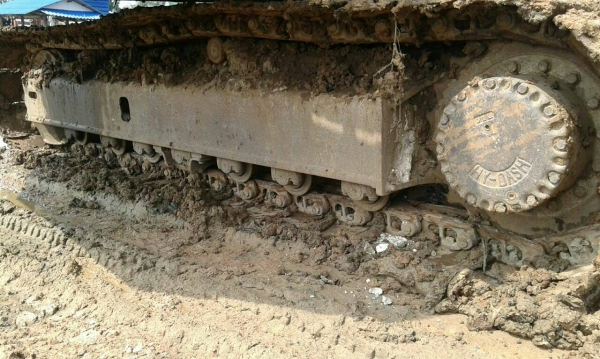 ขายรถแบคโฮ KOMATSU PC120-5 ระบบไฟเต็ม คอลโทรลสั้น เอกสารเล่ม แอร์พร้อม ราคา 550000 ขายรถแบคโฮ KOMATSU PC120-5 ระบบไฟเต็ม คอลโทรลสั้น เอกสารเล่ม แอร์พร้อม ราคา 550000