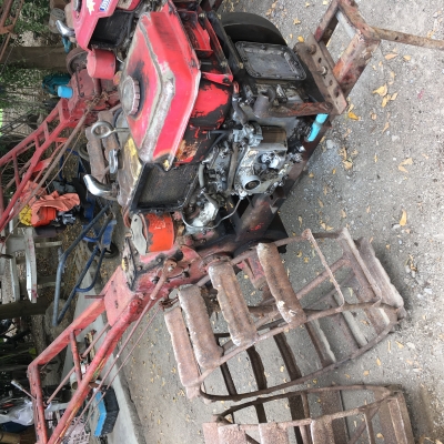 รถไถเดินตามสามเกียร์ พร้อมเครื่องงคูโบต้าอีที95 ติดง่าย พร้อมใช้ สนใจ0848017186