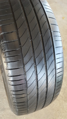 ขายยาง215/60/16 ปี 15 MICHERLIN 3ST 4 เส้น