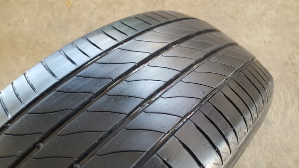 ขายยาง215/60/16 ปี 15 MICHERLIN 3ST 4 เส้น