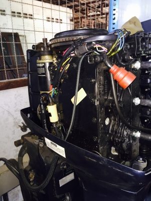 ขายเครื่องเรือ EVINRUDE 70Hp พร้อมคอนโทรลและอุปกรณ์