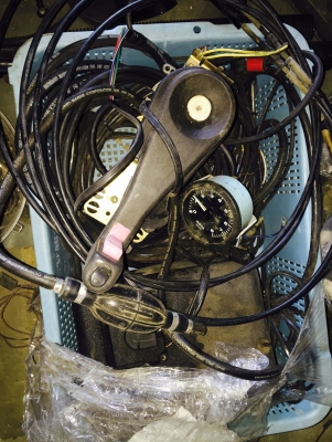 ขายเครื่องเรือ EVINRUDE 70Hp พร้อมคอนโทรลและอุปกรณ์