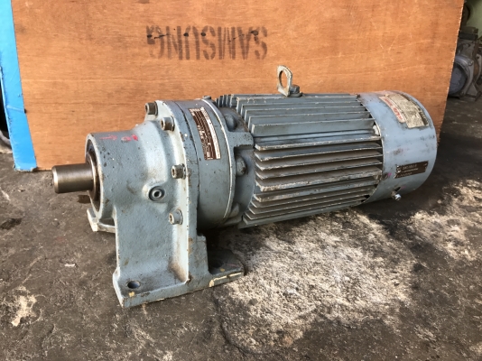 ขายมอเตอร์เกียร์ Cycro drive Sumitomo 2HP. 380V อัตราทด 1:15 มีระบบเบรคในตัว สภาพสวยเดิมๆ วิ่งนิ่ม พร้อมใช้งาน