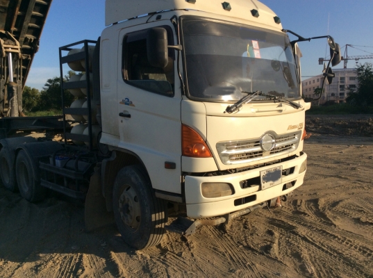 ขายสิบล้อหัวลาก(เฉพาะหัว)HINO mega2P ปี2547 เครื่องก๊าซฮุนได300แรงเกียร์อินตั้น