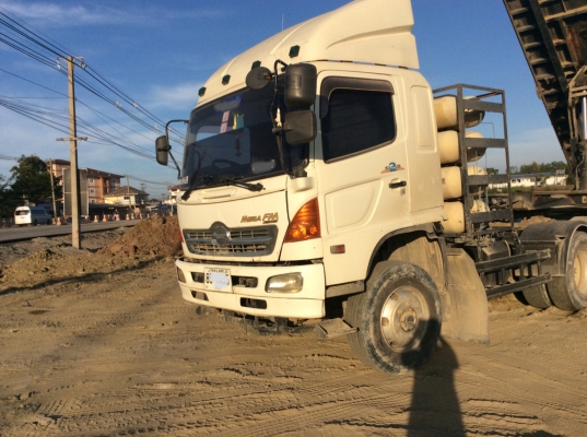ขายสิบล้อหัวลาก(เฉพาะหัว)HINO mega2P ปี2547 เครื่องก๊าซฮุนได300แรงเกียร์อินตั้น ขายสิบล้อหัวลาก(เฉพาะหัว)HINO mega2P ปี2547 เครื่องก๊าซฮุนได300แรงเกียร์อินตั้น