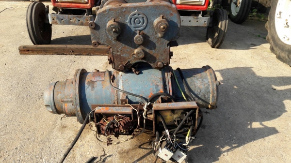 รอกไฟฟ้า HITACHI 3ตันนำเข้าจากญี่ปุ่น