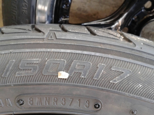 ขอบ17นิ้ว5รู114 พร้อมยาง ชุดนี้ ราคา 6800 บาท