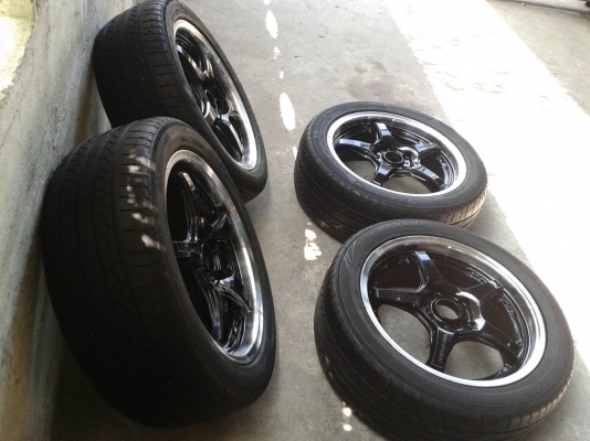 ขอบ17นิ้ว5รู114 พร้อมยาง ชุดนี้ ราคา 6800 บาท