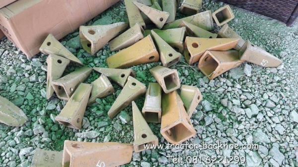 ขาย เล็บขุด สำหรับใส่บุ้งกี๋ รถขุด แบคโฮ หลายขนาด มีราคา ตั้งแต่ 280 - 480 - 520 บาท