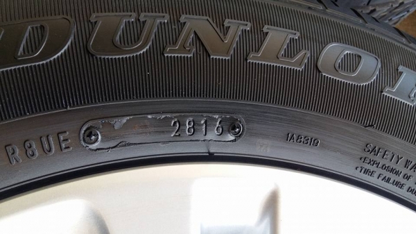 ขายล้อแม็กป้ายแดง revo 16" พร้อมยางปี16 สนใจติดต่อ ตาเล็ก ล้อและยางครับ 081-3747940 ขายล้อแม็กป้ายแดง revo 16" พร้อมยางปี16 สนใจติดต่อ ตาเล็ก ล้อและยางครับ 081-3747940