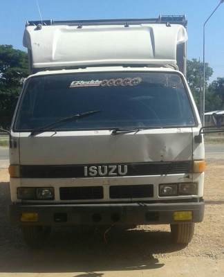 หกล้อ อีซูชุ NPR115แรง ตู้เปียก&amp;ตู้น้ำแข็ง ช่วงยาว4.50ม พ.เวอร์ ช่วงล่างใหญ่ สภาพดีพร้อมใช้ ทะเบียนพร้อมโอน
