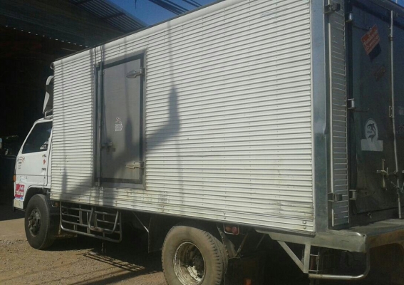 หกล้อ อีซูชุ NPR115แรง ตู้เปียก&amp;ตู้น้ำแข็ง ช่วงยาว4.50ม พ.เวอร์ ช่วงล่างใหญ่ สภาพดีพร้อมใช้ ทะเบียนพร้อมโอน