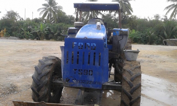 รถไถนา FORD 6610-2เพลา มีผาน3+ดันหน้า พร้อมใช้งาน รถไถนา FORD 6610-2เพลา มีผาน3+ดันหน้า พร้อมใช้งาน